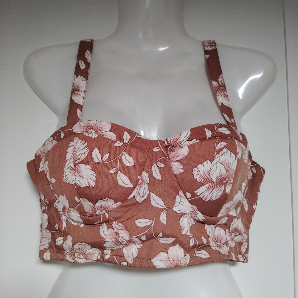 BOG Collective floral Crop top Sz-S